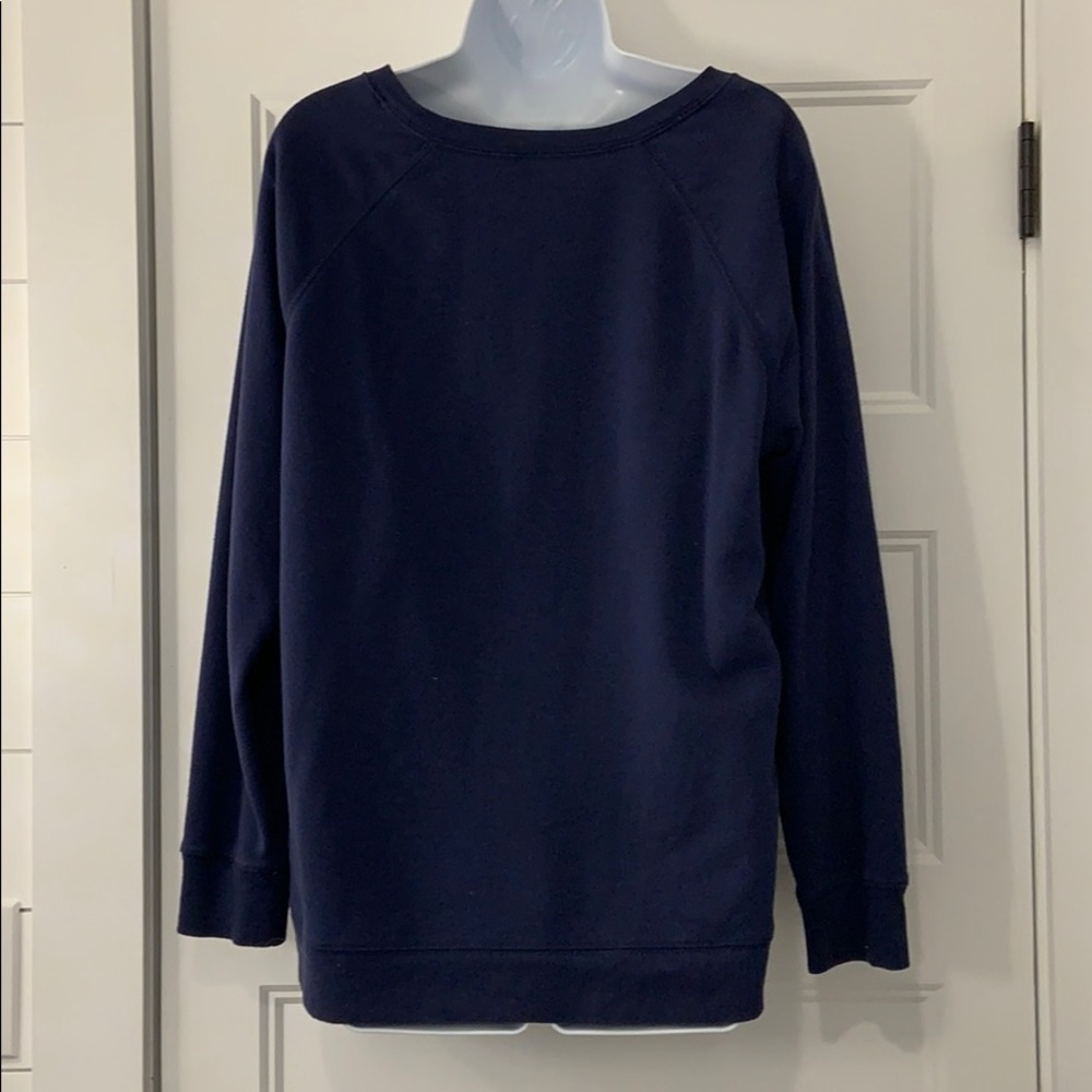 Old navy sweater - Picture 3 of 4